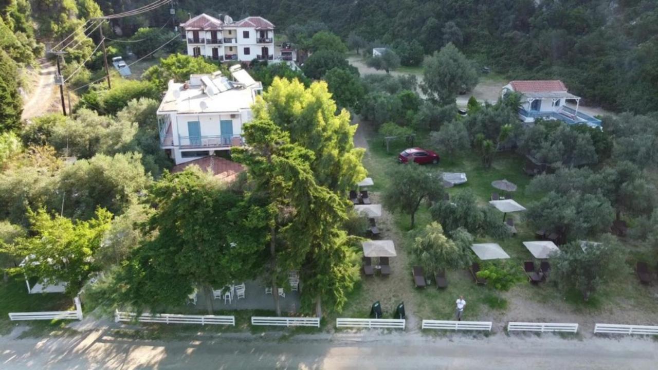Limnonari Beach Rooms Скопелос Екстериор снимка