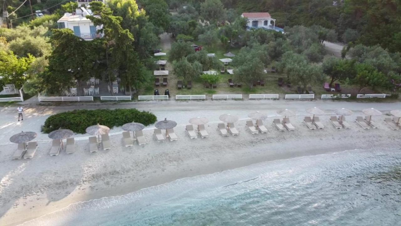 Limnonari Beach Rooms Скопелос Екстериор снимка