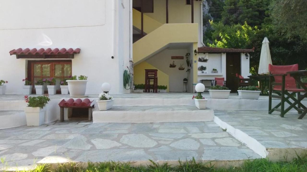Limnonari Beach Rooms Скопелос Екстериор снимка