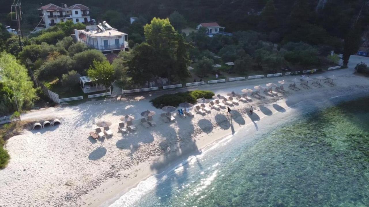 Limnonari Beach Rooms Скопелос Екстериор снимка