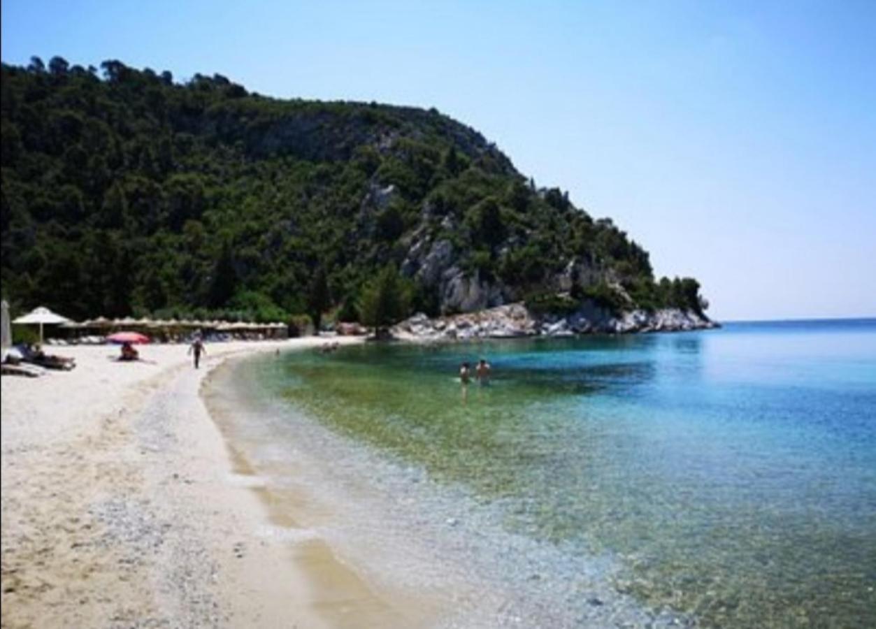 Limnonari Beach Rooms Скопелос Екстериор снимка